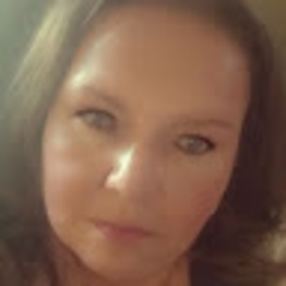 Meet your Posher, Jami - Picture 1 of 1